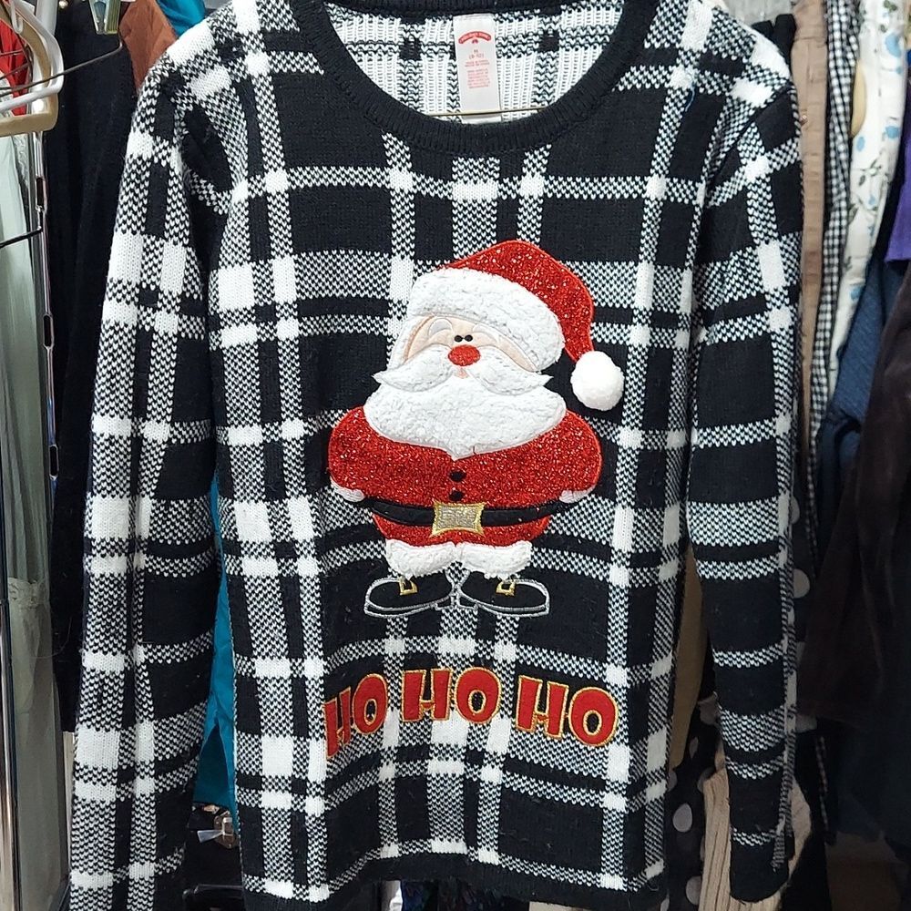 Holiday Time black and white checkered Santa sweater size M 8 10 invw236